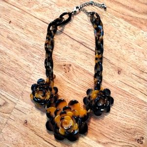 Artsy Tortoise Shell Floral Rosette Necklace